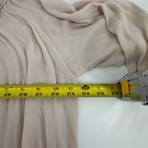 Womens Indigo Soul Beige Crochet Neck Ruffle Hem Gauze Top Blouse 100% Rayon - Picture 7 of 9